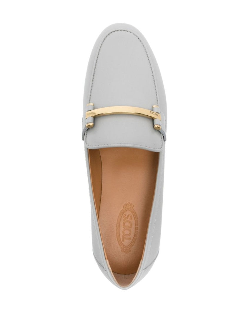 Tod's Beige Flats With Subtle Gold Accent