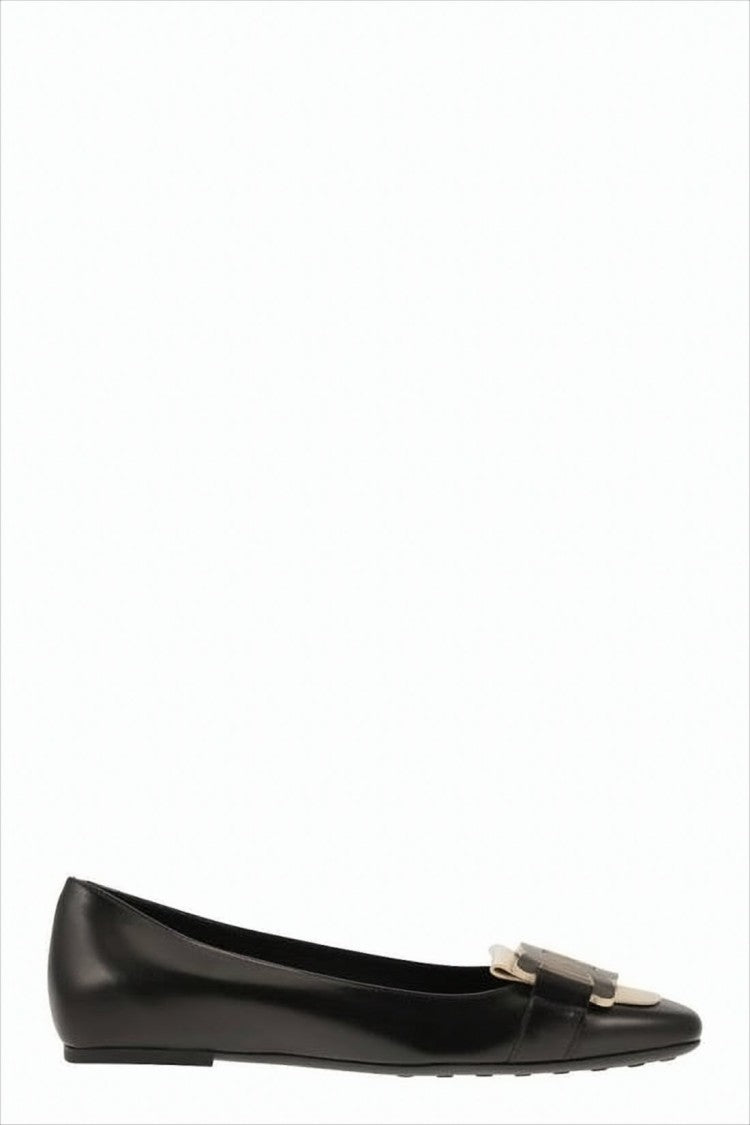 Tod's Pointed Toe Flat Shoes