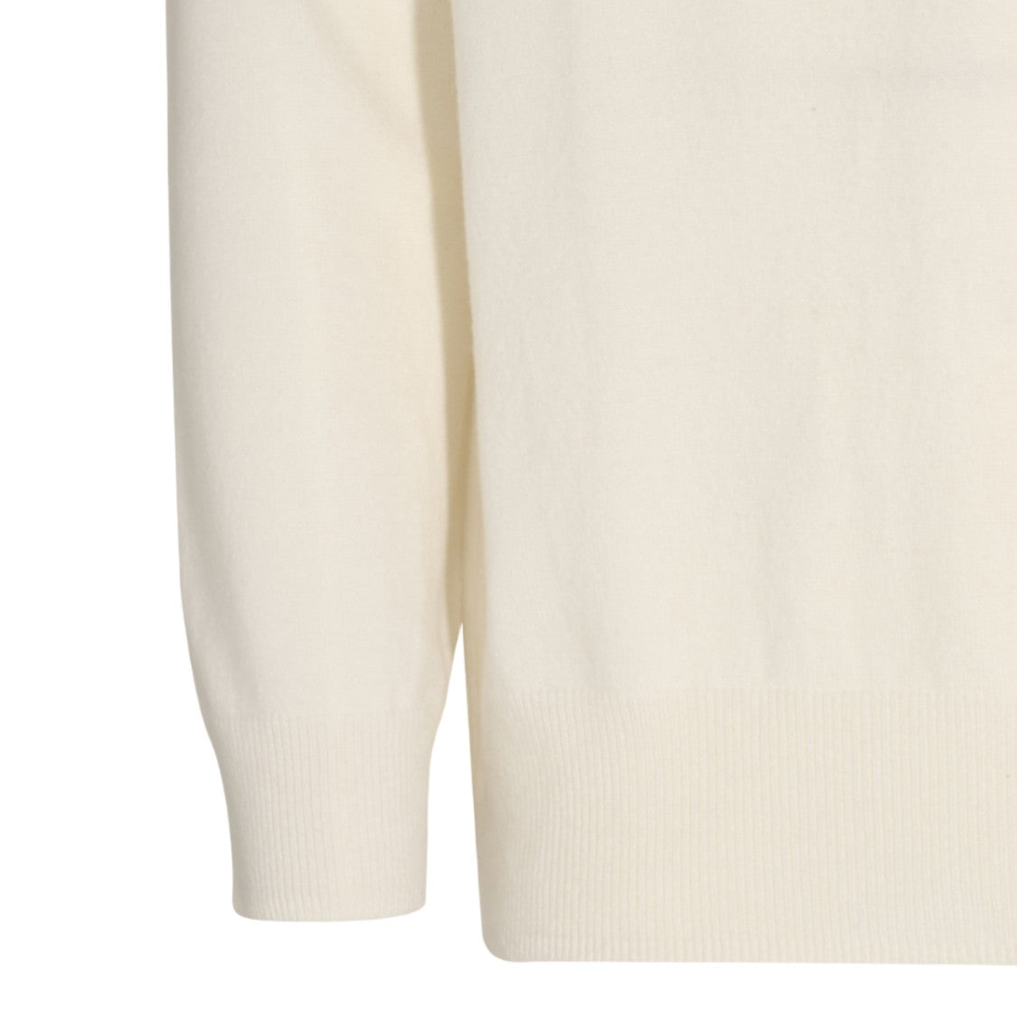 Malo Minimalist High Turtleneck Sweater With Ribbed Cuffs