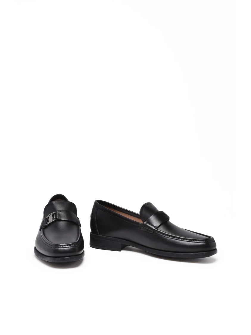 Salvatore Ferragamo Black Leather Nilo Loafers