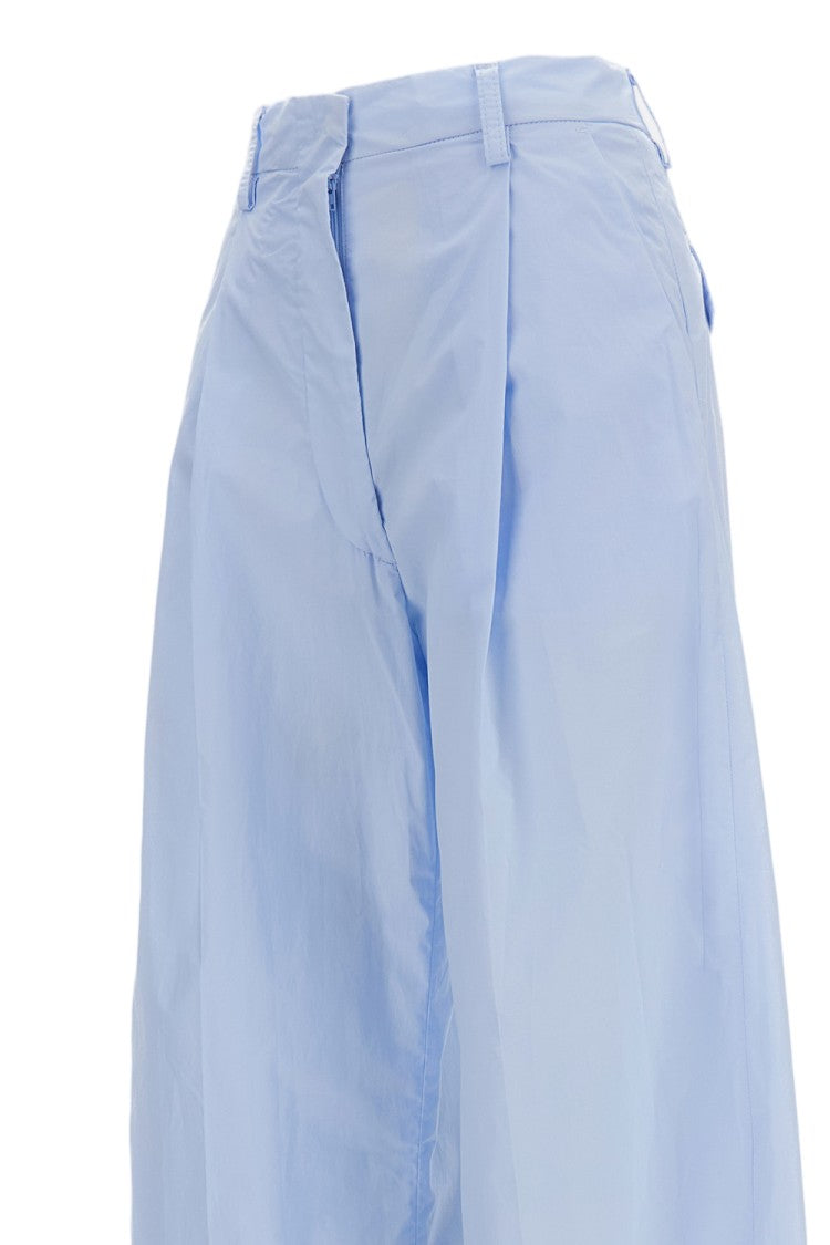 The Latest Lightweight Wide-Leg Poplin Trousers With Elegant Waist Pleats