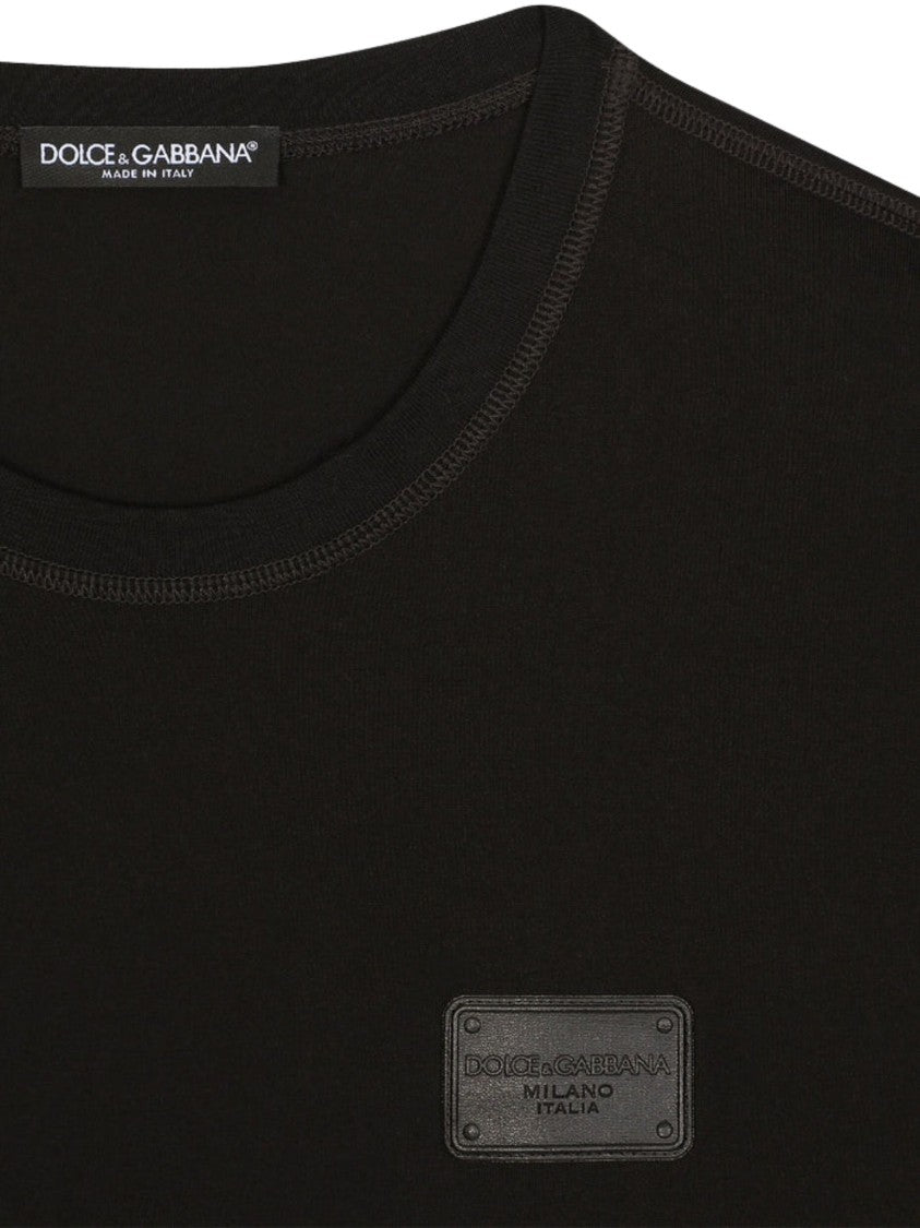 Dolce & Gabbana Relaxed Fit Black T-Shirt With Minimal Logo Detail