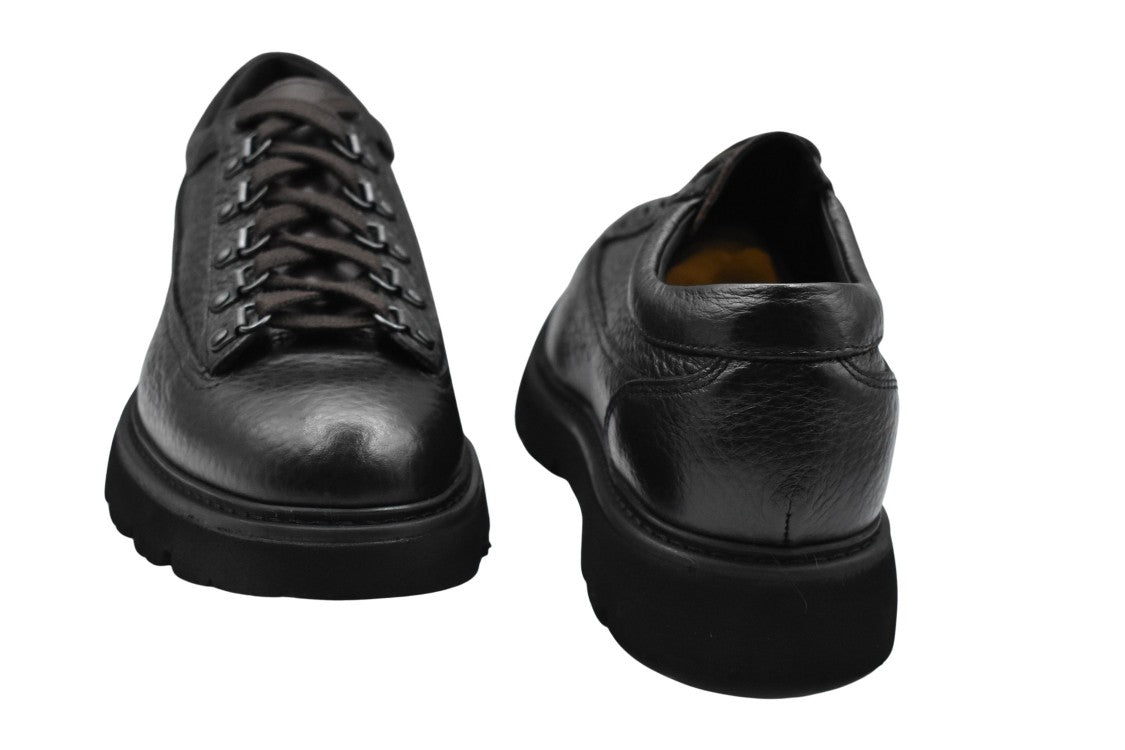 Doucal's Textured Leather Low-Top Shoes With Rugged Sole
