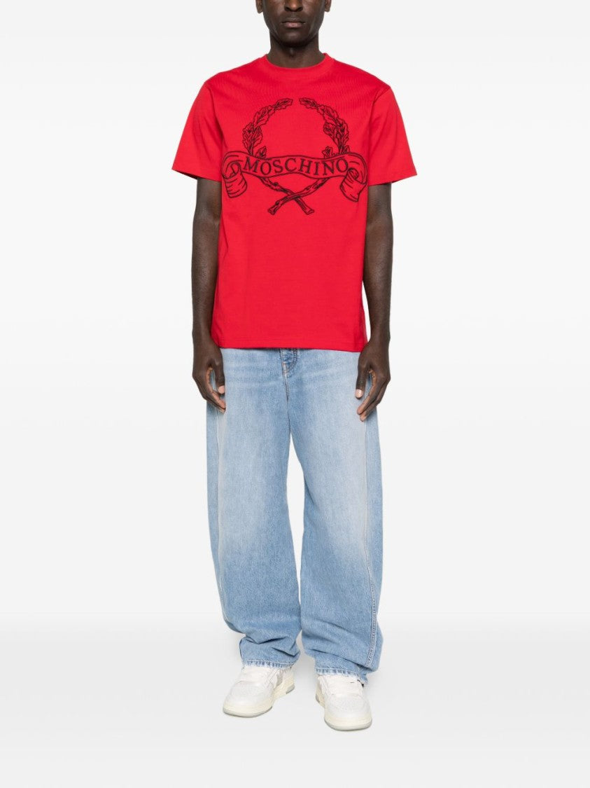 Moschino Red Wreath Design Graphic Silk T-Shirt