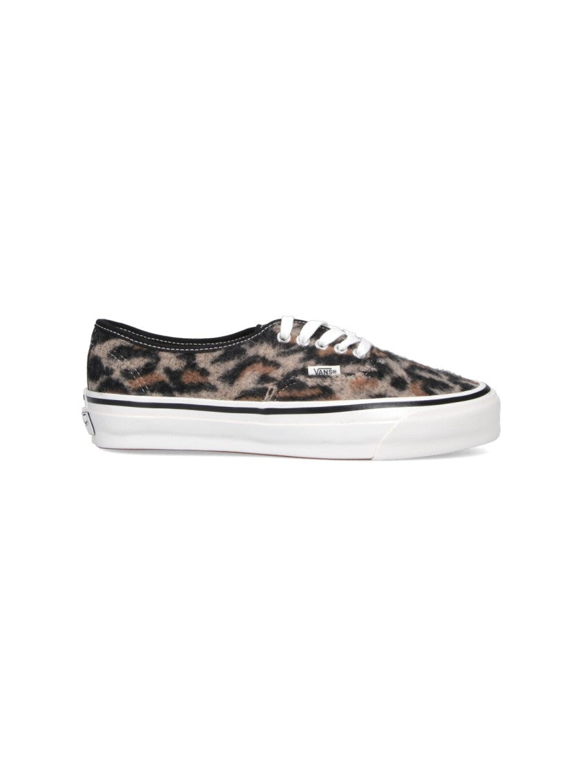 Vans Leopard Print Low-Top Sneakers With Contrast Detailing