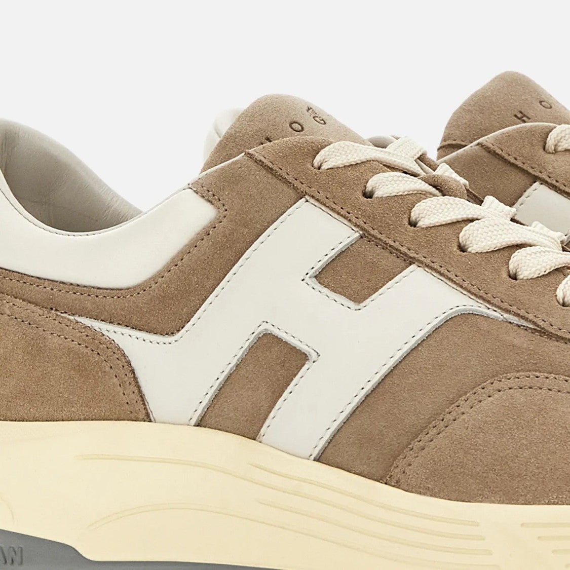 Hogan Hyperlight Allacciato H Sneakers In Beige