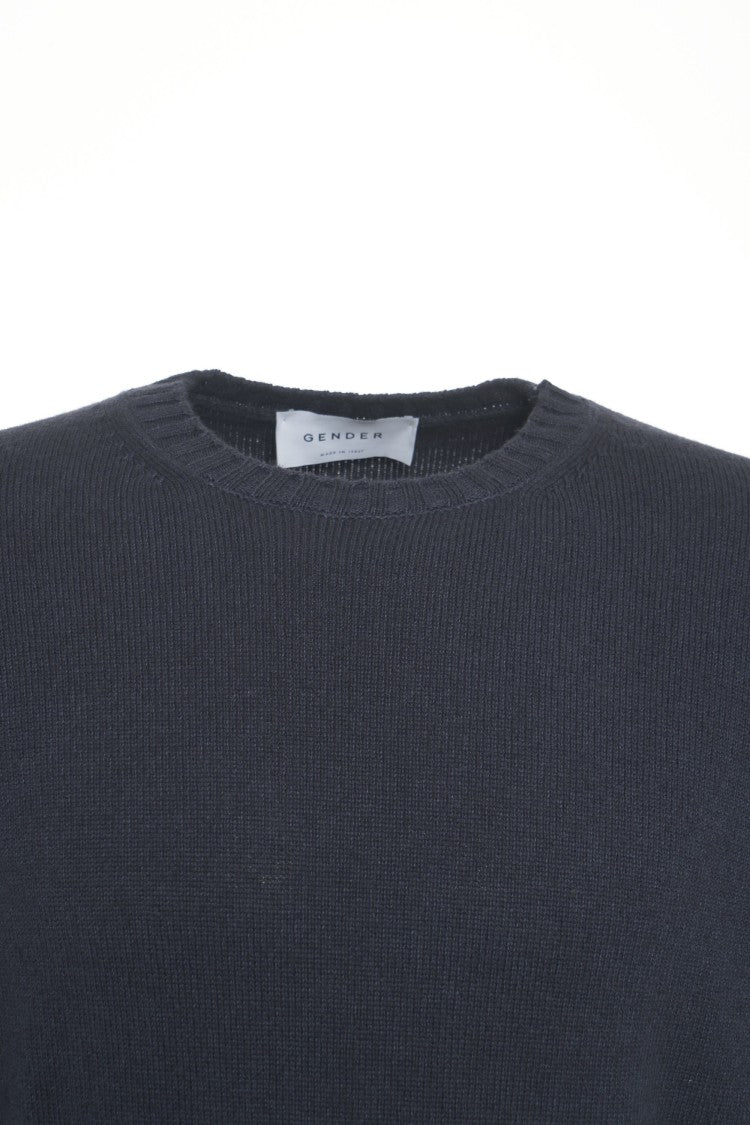 Gender Classic Round Neck Knit Sweater With Ribbed Details
