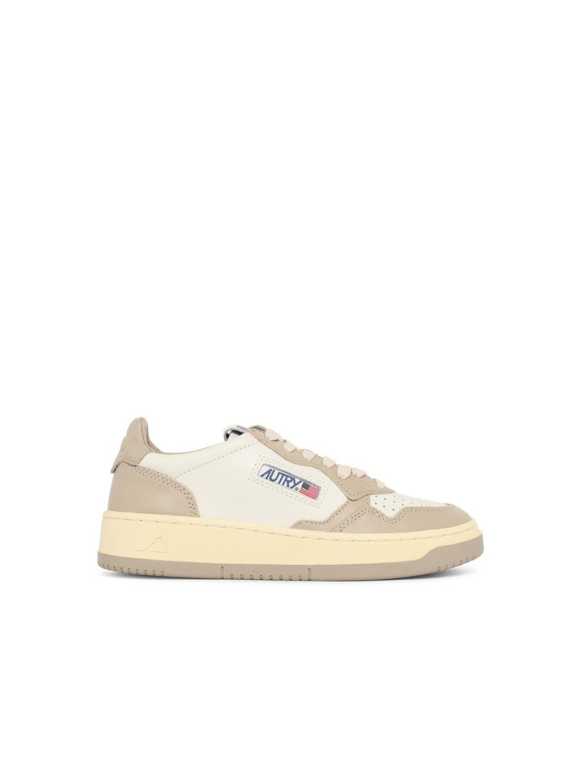 Autry 'Medalist Low' White And Beige Leather Sneakers