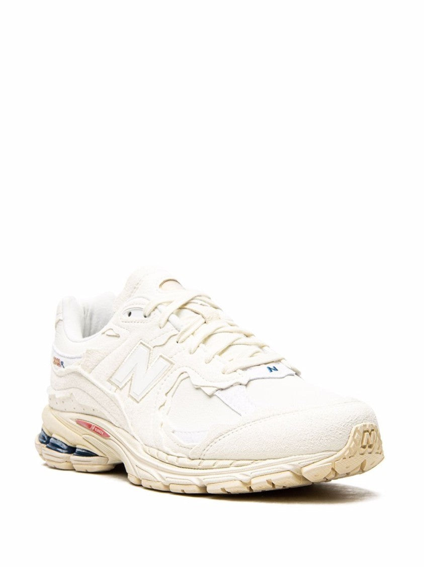 New Balance Versatile Off-White Leather Sneakers With Sole