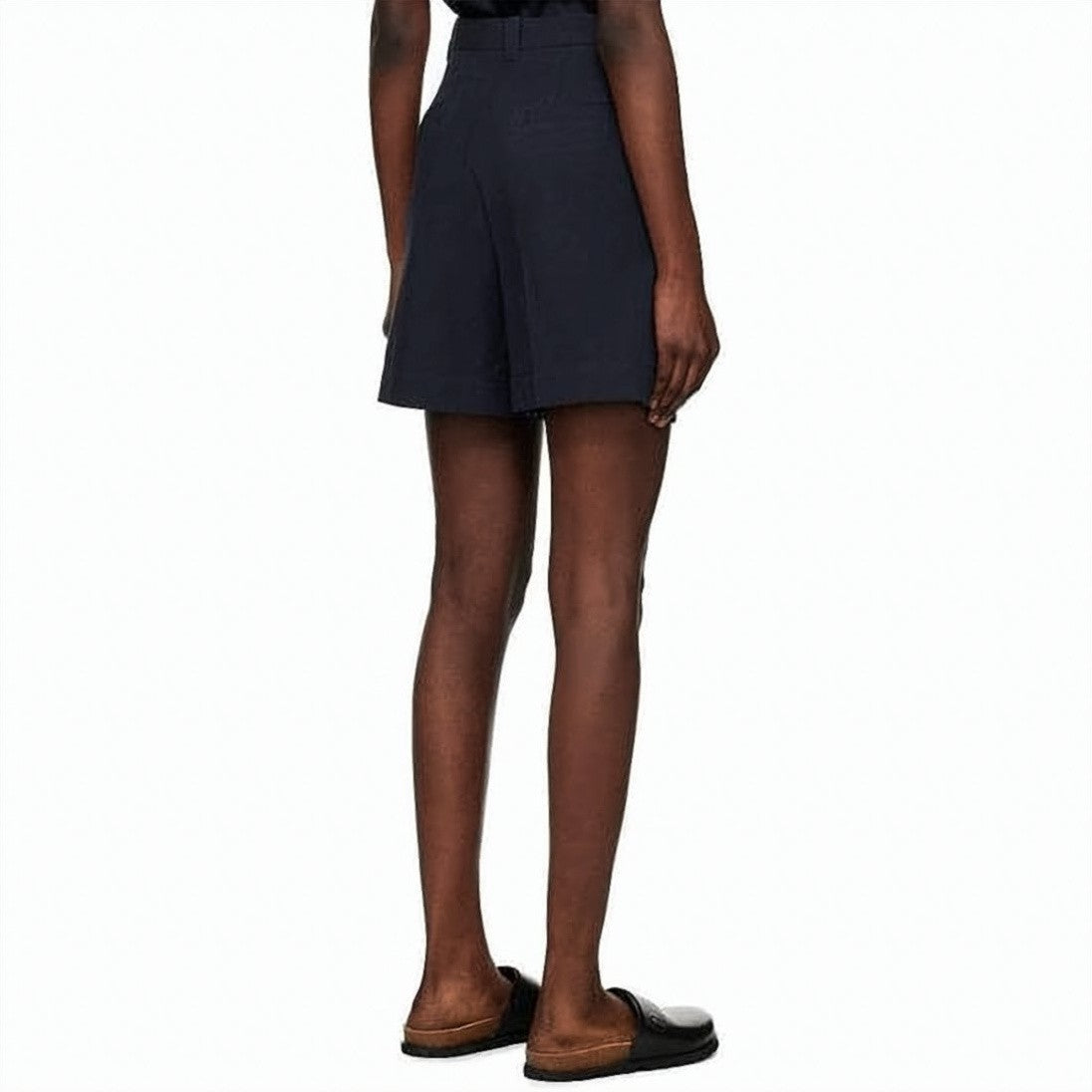 A.P.C. Tailored Shorts With High Waist And Pleated Detailing