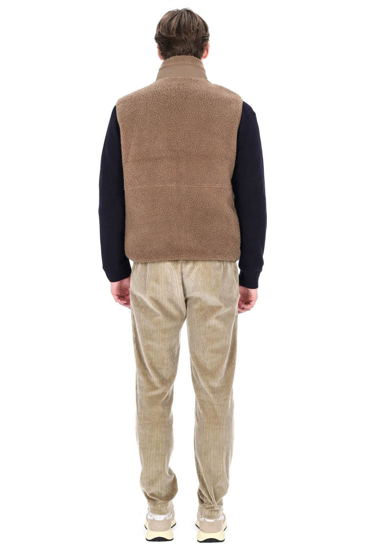 Cotopaxi Bacano Model Teddy Gilet