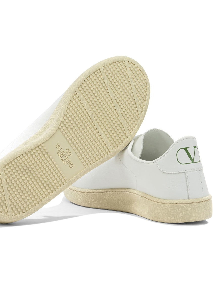 Valentino White Minimalist Smooth Leather Low-Top Sneakers