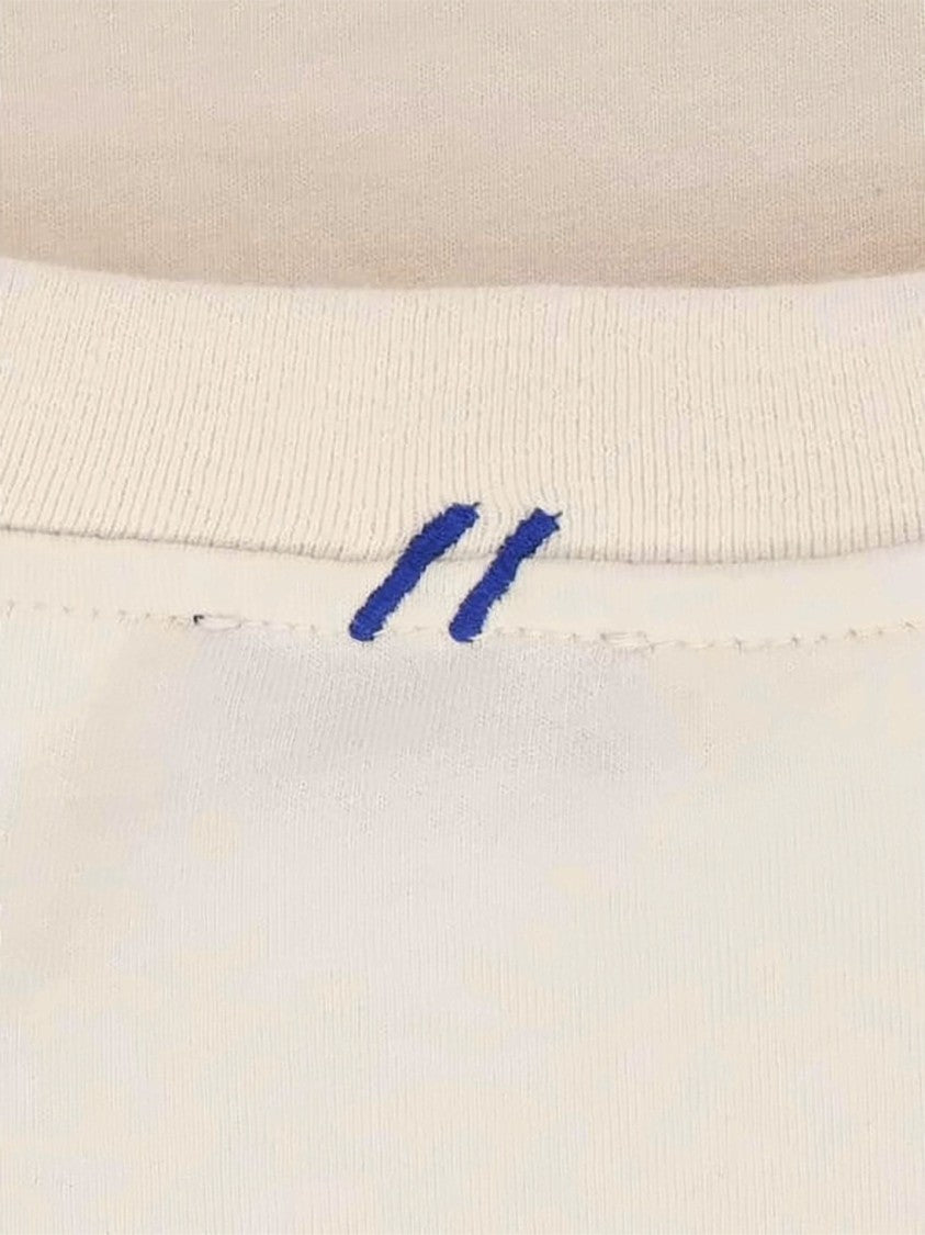 Burberry Minimalist Beige Short-Sleeve T-Shirt With Subtle Stitch Detailing