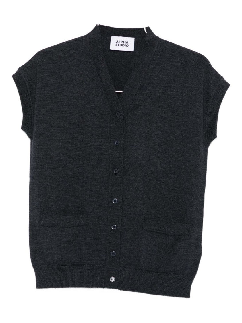 Alpha Studio Short-Sleeved Button-Up Gray Sweater With V-Neckline