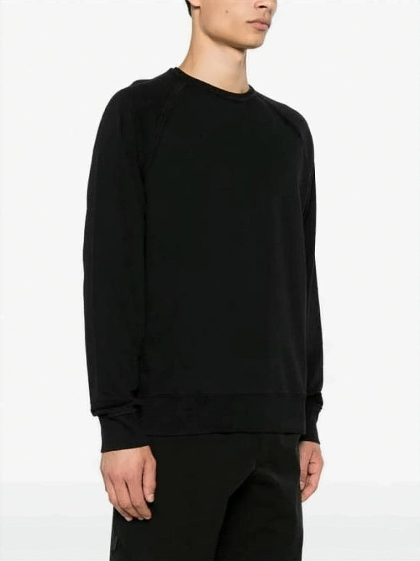 C.P. Company Classic Black Crewneck Sweatshirt With Relaxed Fit And Raglan Sleeves