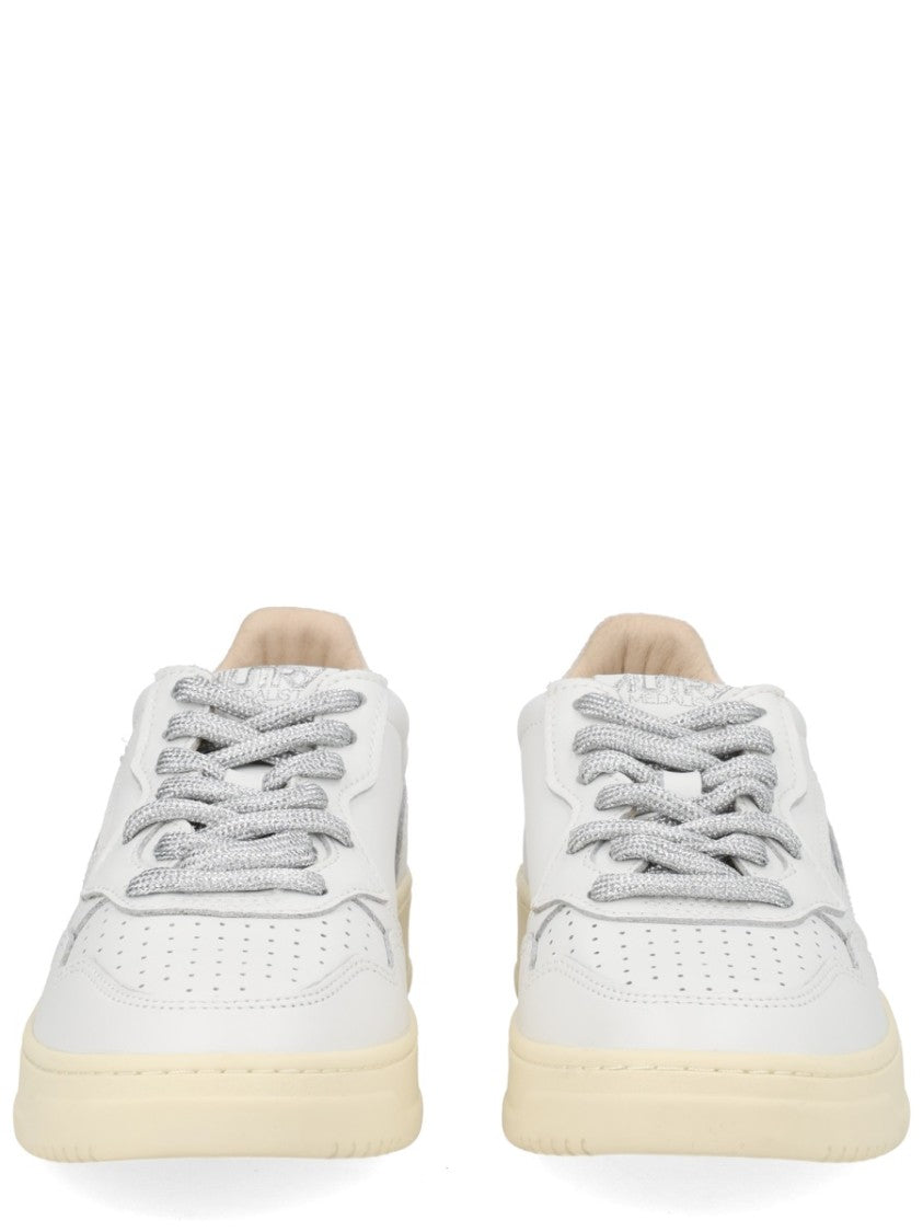 Autry Medalist Low Leather Suede Accent Sneakers