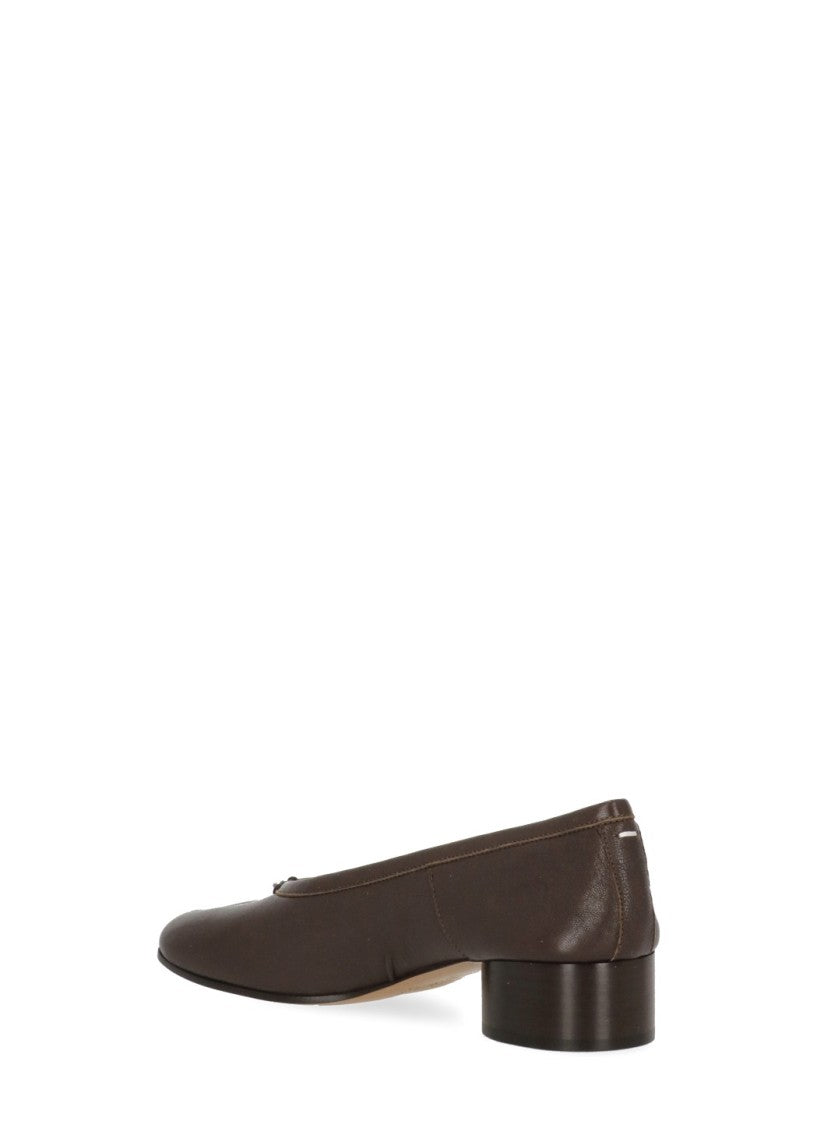 Maison Margiela Brown Tabi Bow Leather Pumps