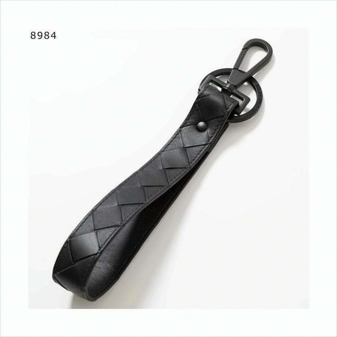 Bottega Veneta Minimalist Black Leather Keyring With Woven Design