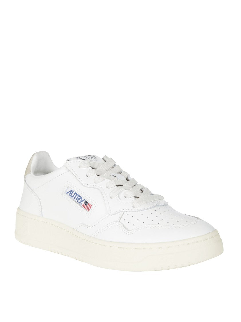 Autry White Medalist Low Leather Sneakers