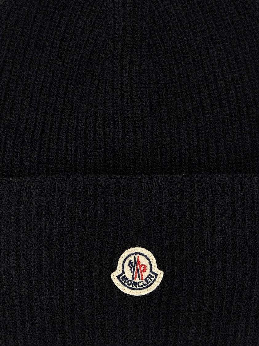 Moncler Classic Black Hat With Rounded Crown Design