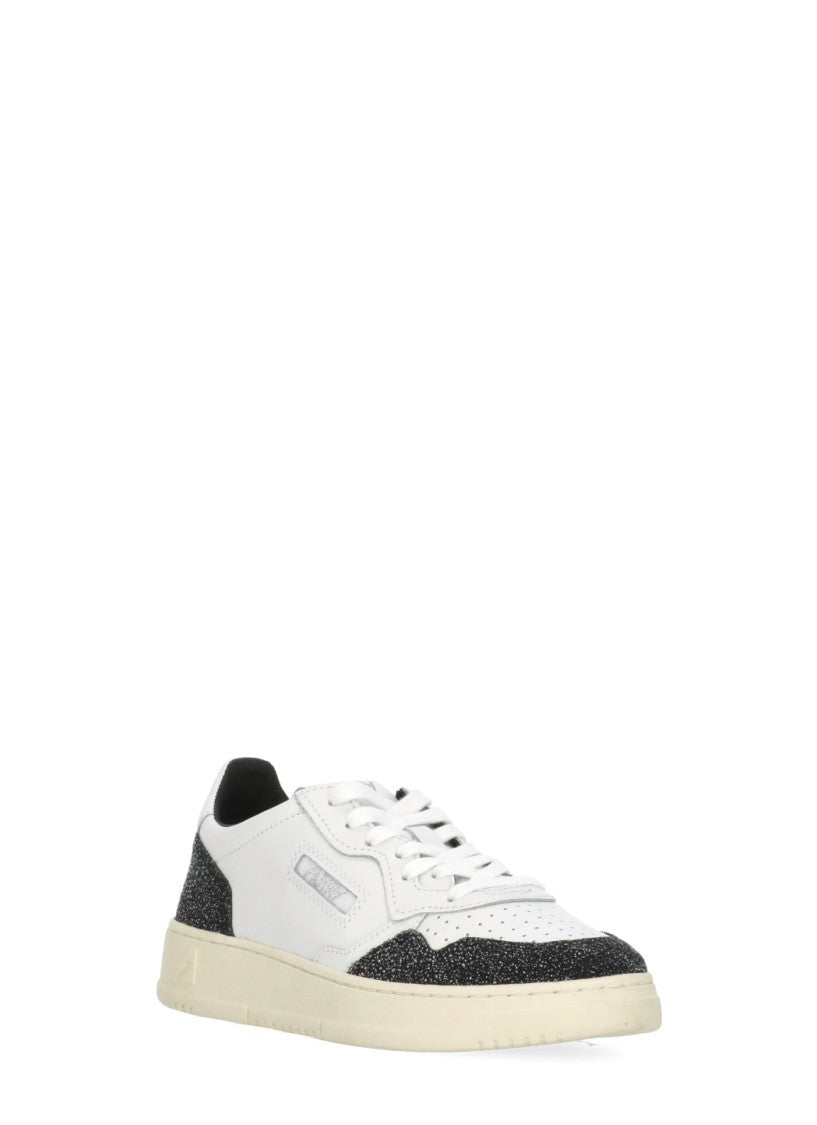 Autry White Medalist Low Leather Sneakers