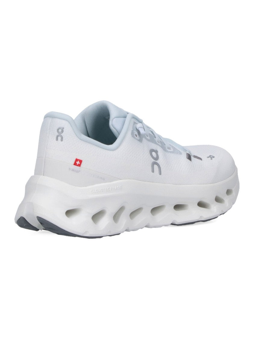 On White Sneakers With Blue Details And Logo Embroidery