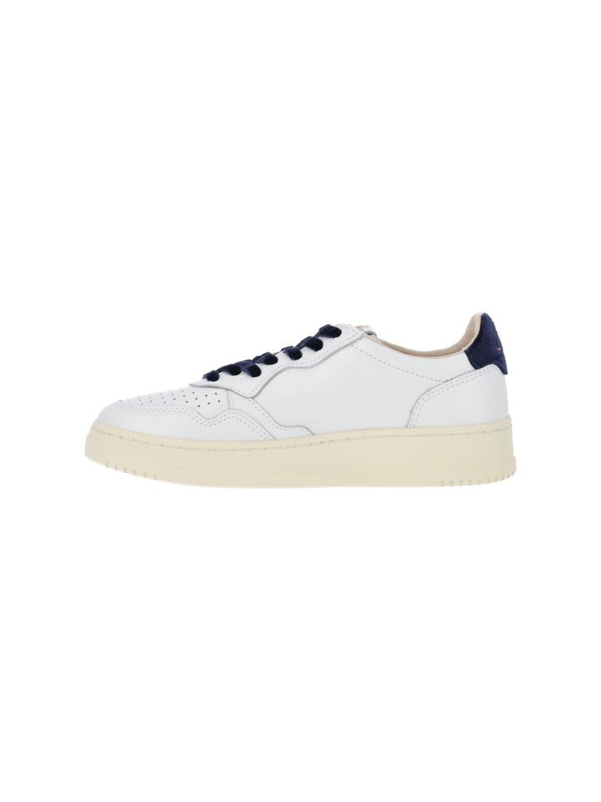 Autry White Calfskin Medalist Low-Top Sneakers