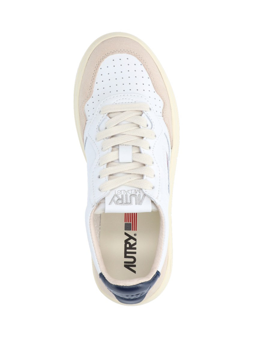 Autry "Medalist" Low-Top Sneakers In White Leather