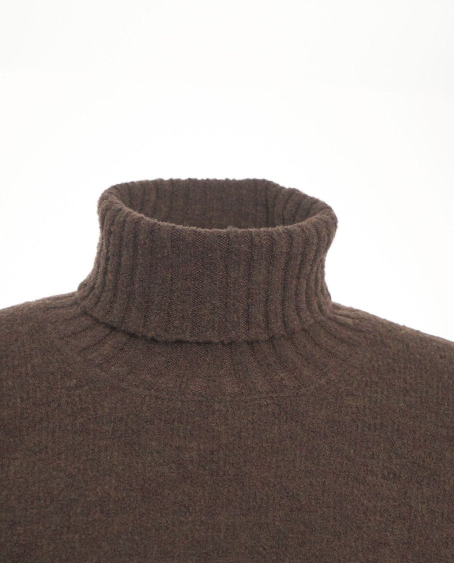 Gender Fitted Brown Wool Turtleneck Sweater With Ribbed Details
