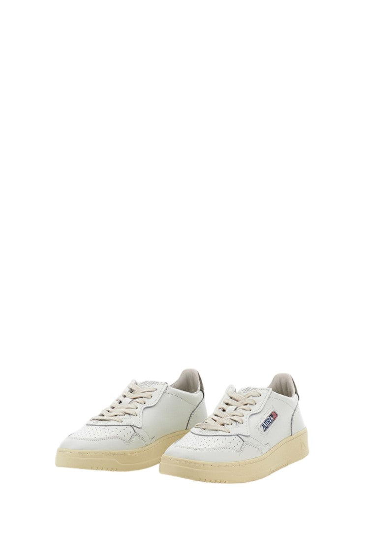 Autry White Medalist Low Leather Sneakers