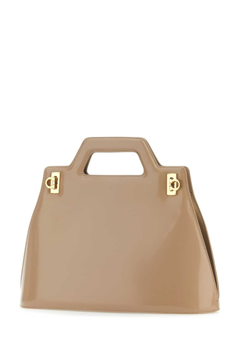 Salvatore Ferragamo Skin Pink Leather Wanda M Handbag