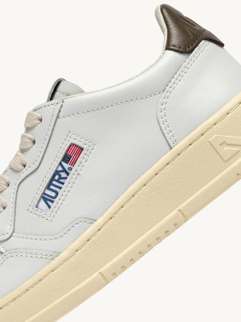 Autry Medalist Low Cream Sole Sneakers