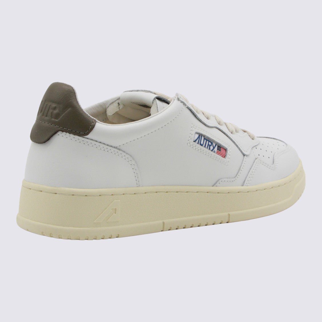 Autry Smooth Leather Low-Top Sneakers