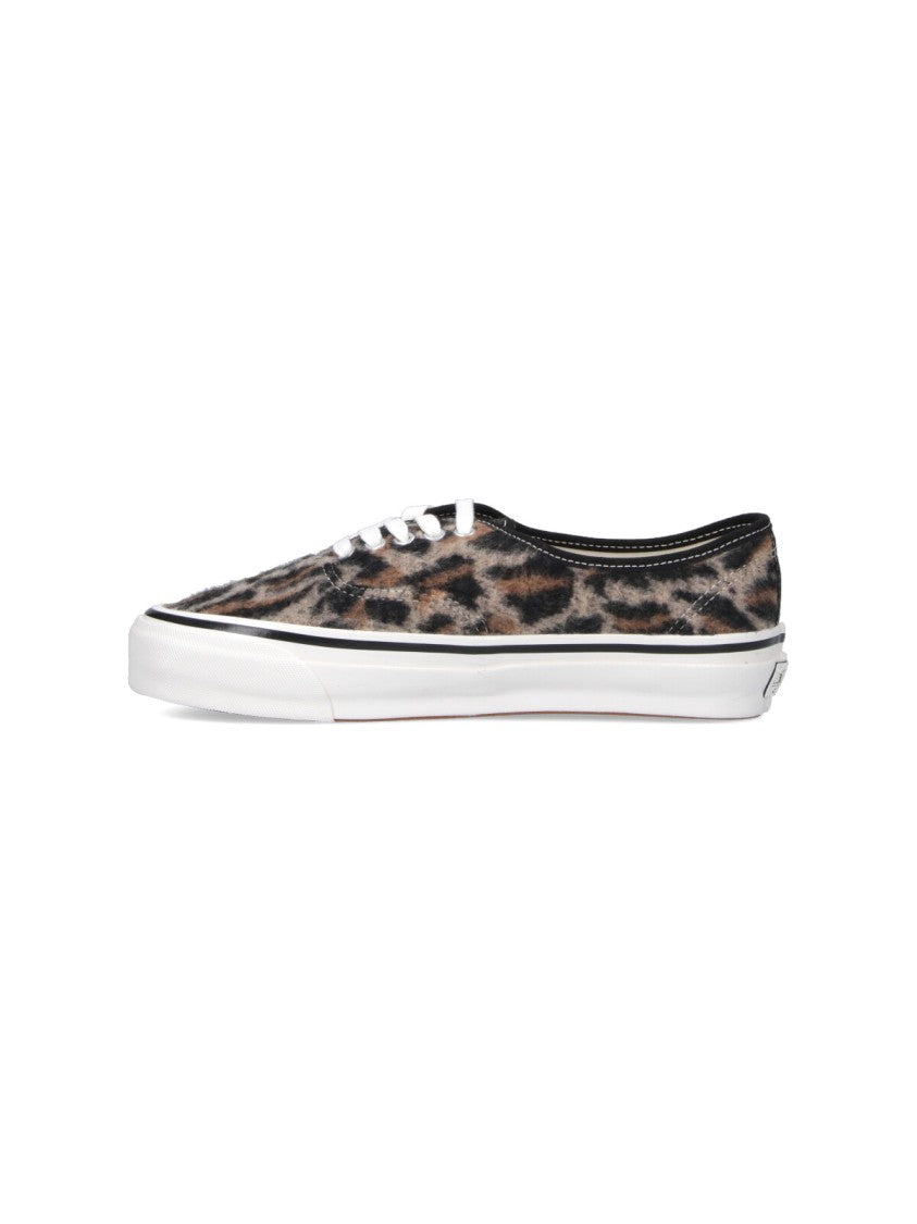Vans Leopard Print Low-Top Sneakers With Contrast Detailing
