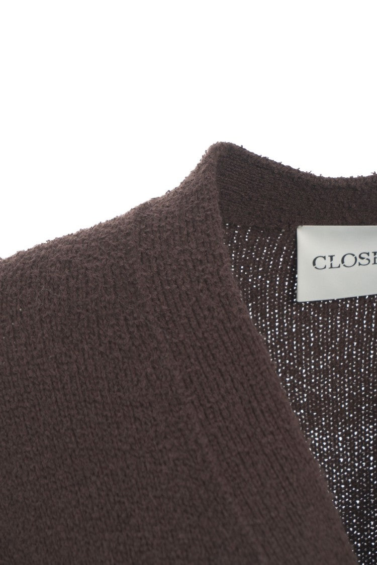 Closed Chunky Knit Cardigan With V-Neck And Timeless Appeal