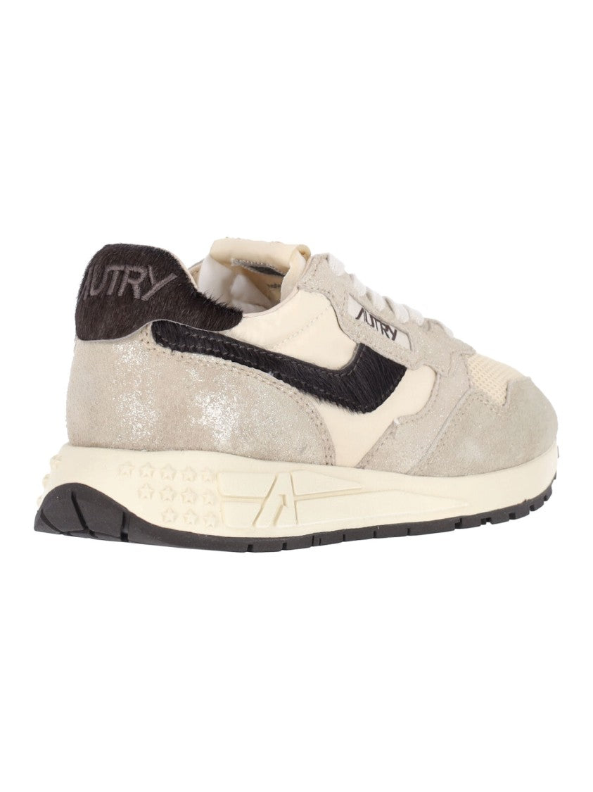 Autry Gold Leather Reelwind Low Sneakers