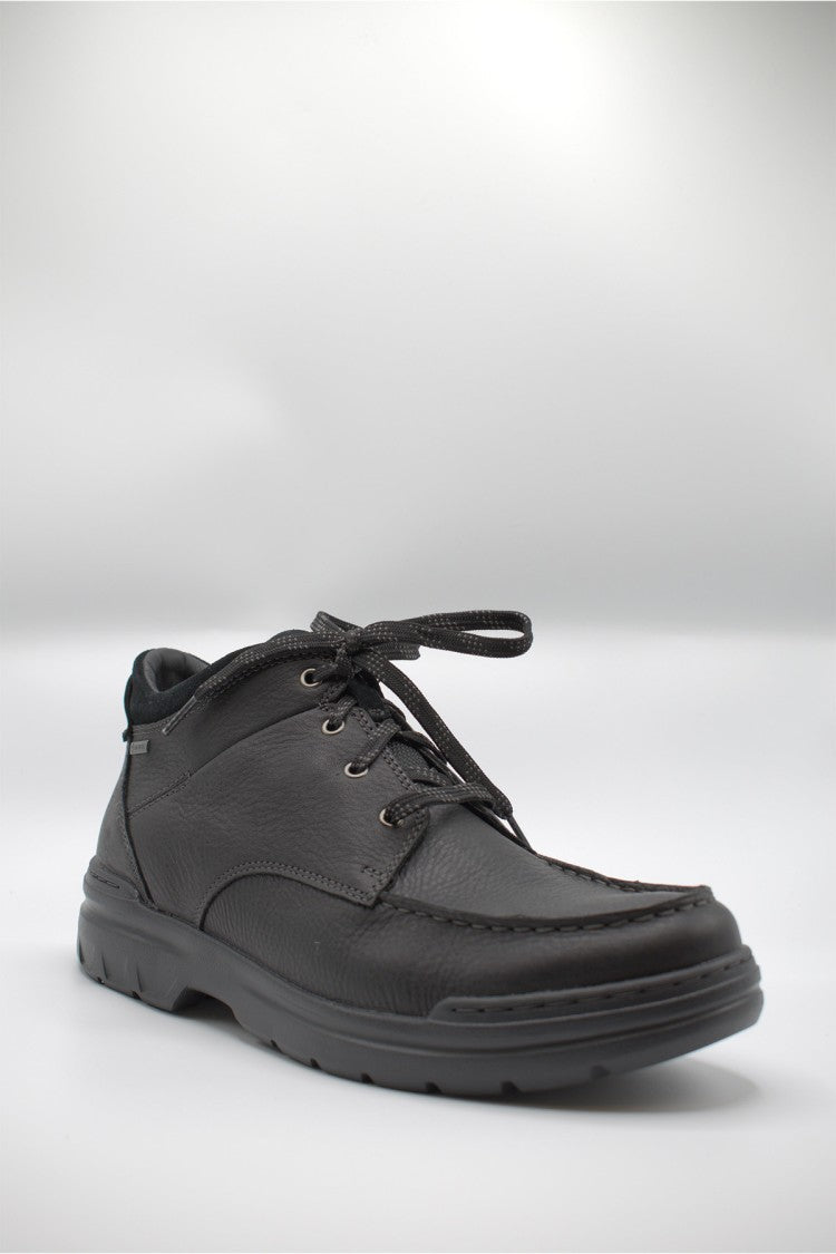 Clarks Black Leather Low-Top Sneakers