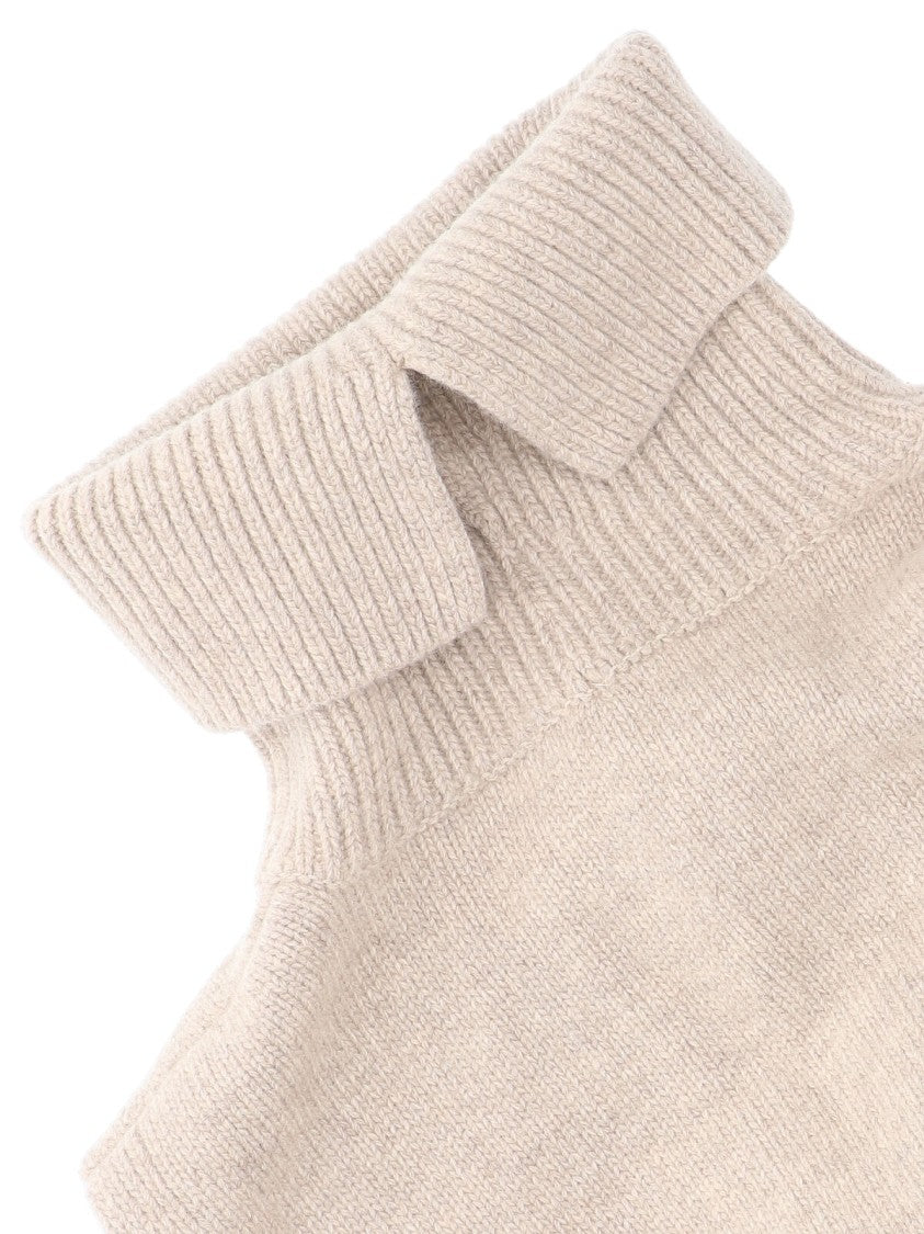 Ivir Beige Scarf With Soft Texture And Timeless Appeal