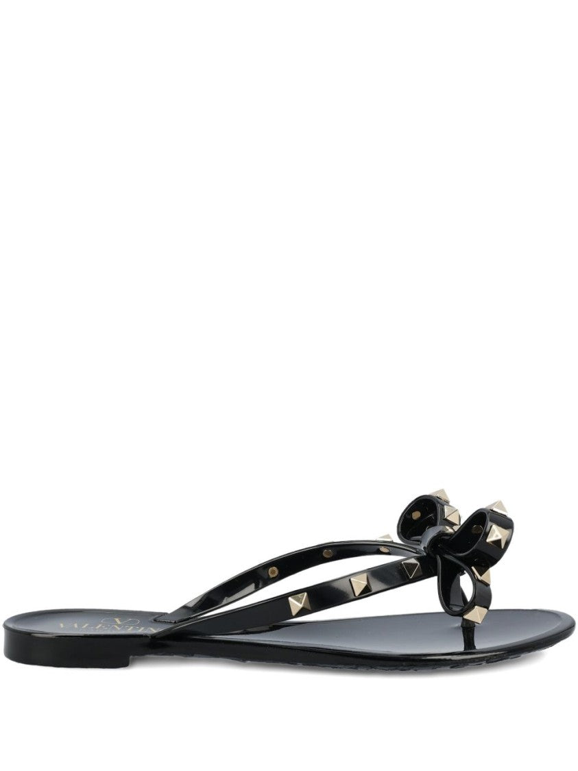 Valentino Garavani Glossy Black Flat Sandals With Pyramid Studs