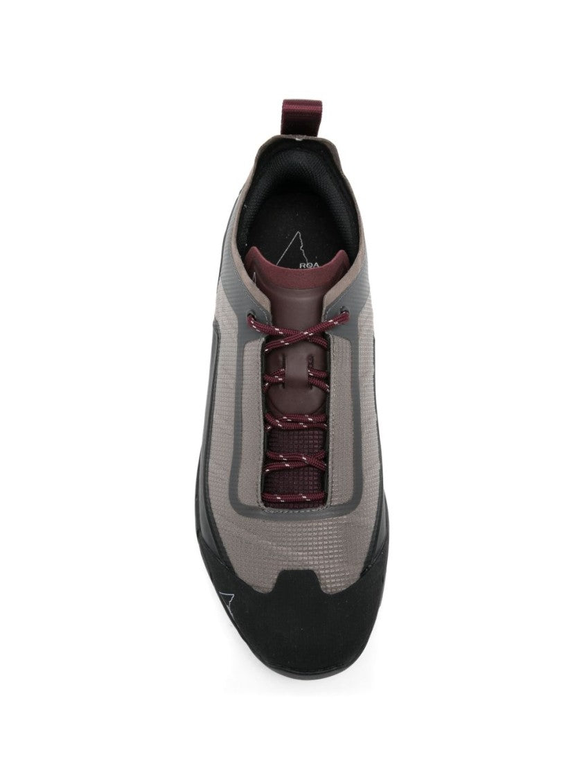 Roa Sporty Grey Mesh Flat Shoes With Burgundy Accents