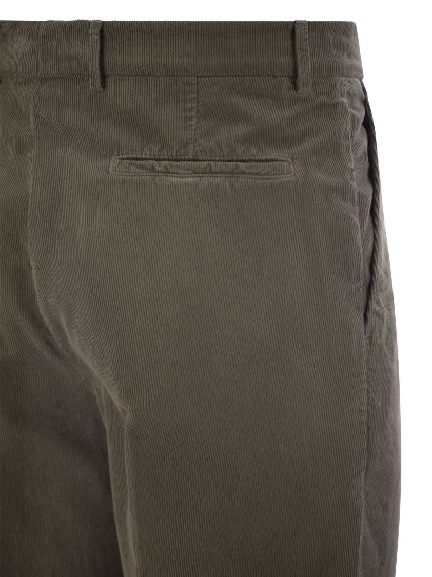 Brunello Cucinelli Leisure Fit Trousers