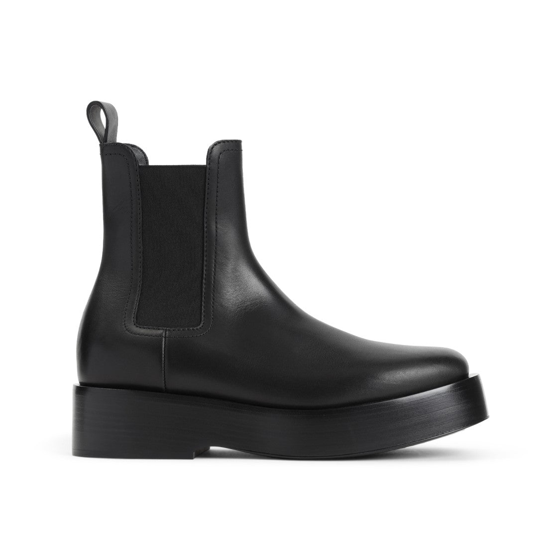 Bottega Veneta Chunky Platform Boots With Rounded Toe Design