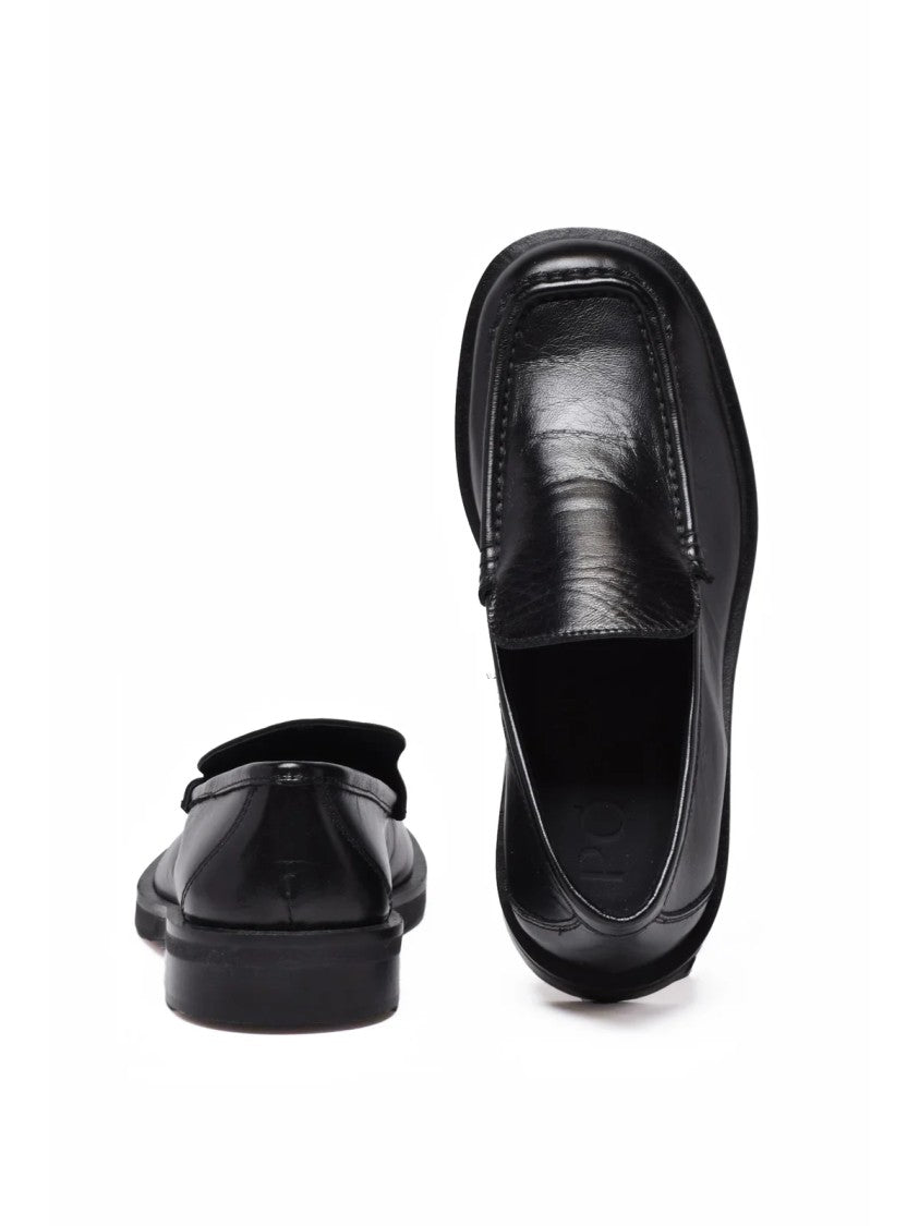 Poeve Black Leather Rounded Loafers