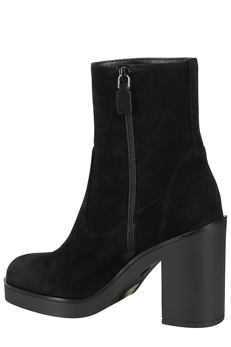 Stuart Weitzman Bethenny 80 Suede Ankle Boot
