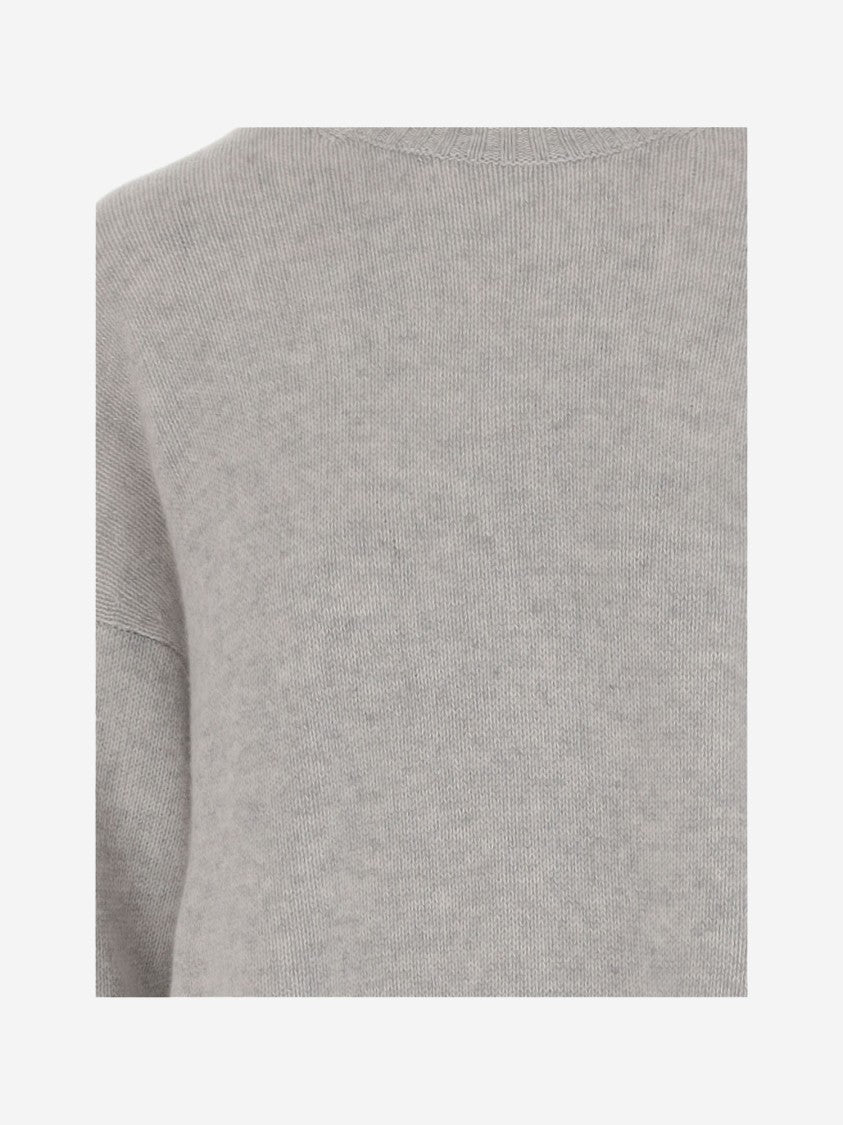 Allude Classic Crew Neck Cashmere Sweater With Ribbed Edges
