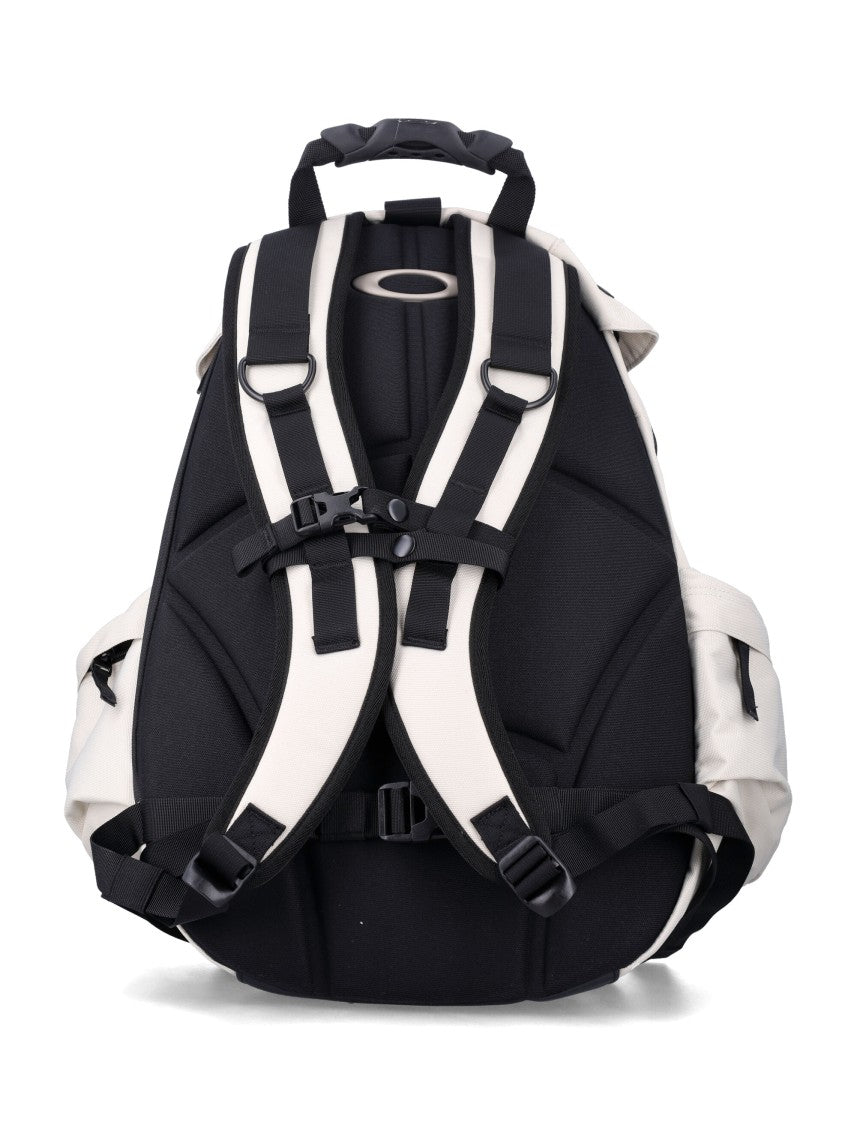 Oakley Spacious Icon Rc Backpack With Dedicated Laptop Sleeve