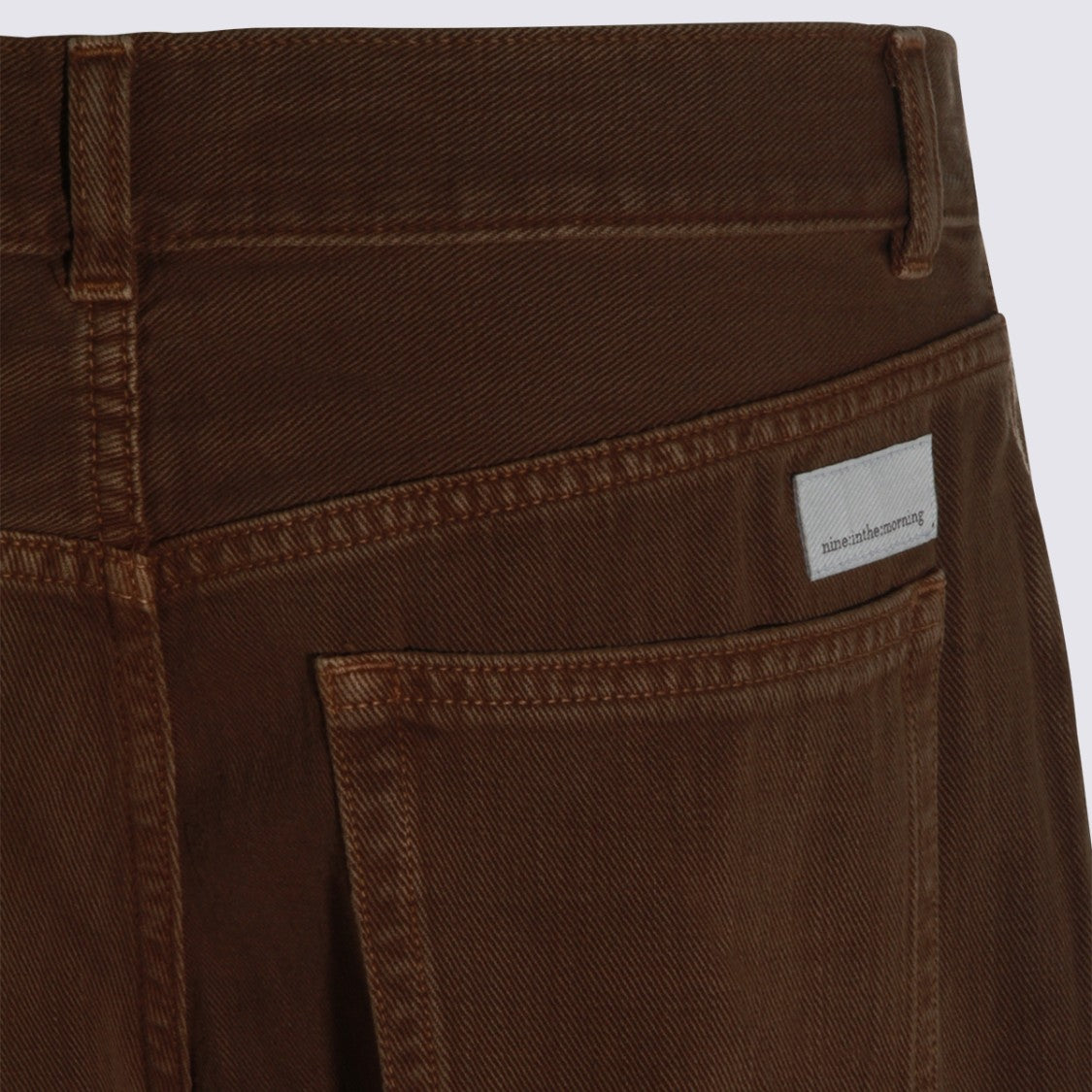 Nine In The Morning Straight-Leg Brown Denim Jeans With High Waist And Five-Pocket Design