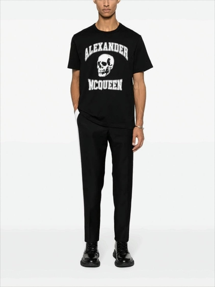 Alexander Mcqueen Black Short-Sleeve T-Shirt With Graphic Skull Design