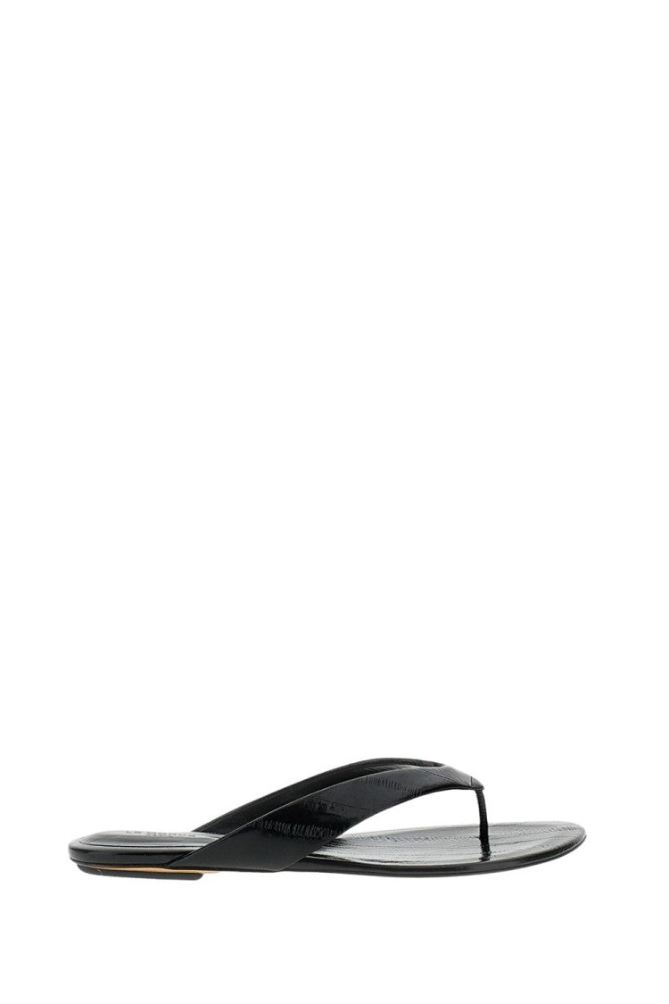 Le Monde Béryl Leather Flat Flip-Flops Sandals