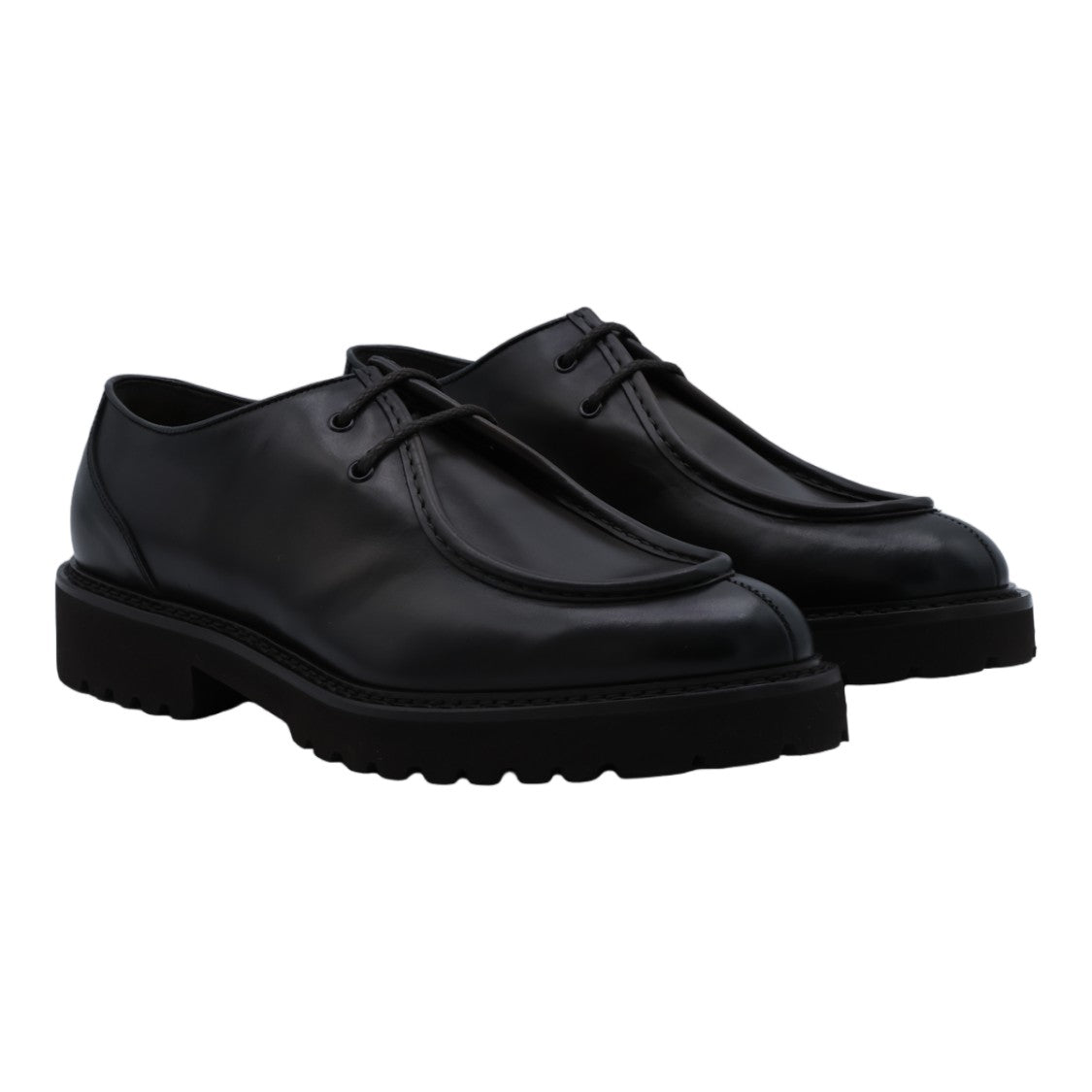 Doucal's Lace-Up Flat Shoes With Rugged Sole
